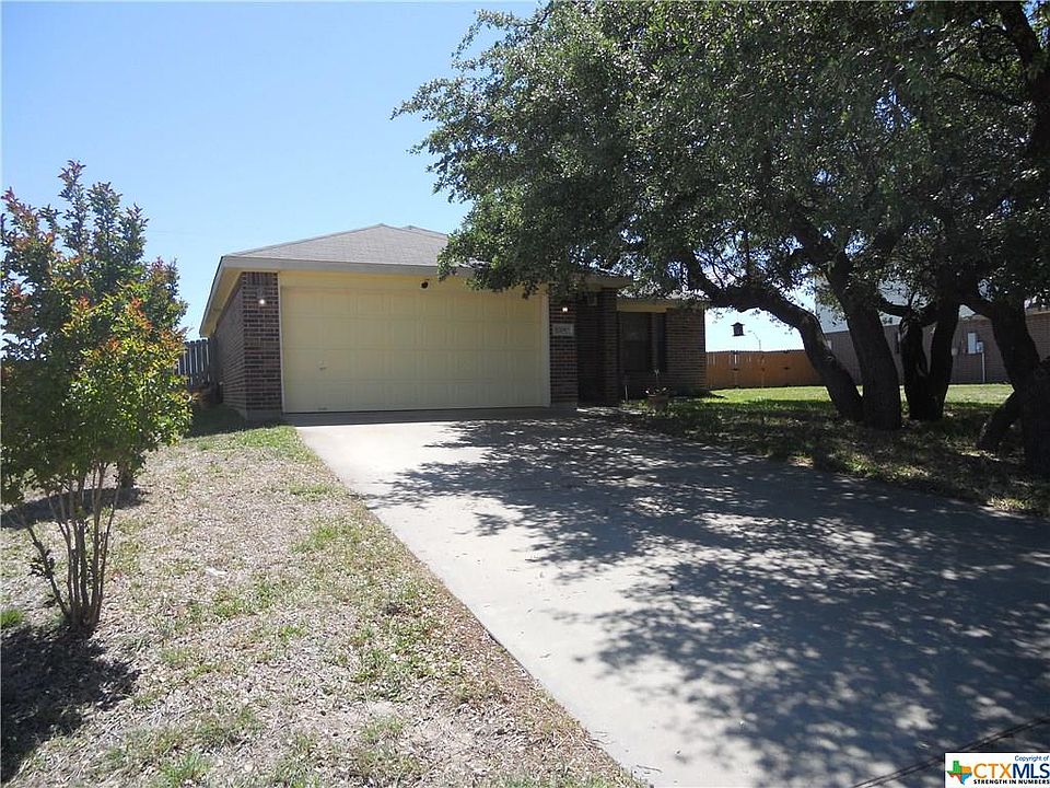 1st image of 1209 Dixon Cir
