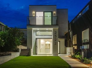 2522 Chalcedony St, San Diego, CA 92109