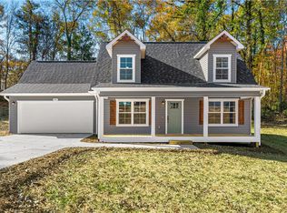 340 Code Cir, Seneca, SC 29678