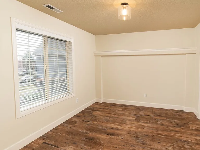 20285 Schaeffer Dr — Photo 15