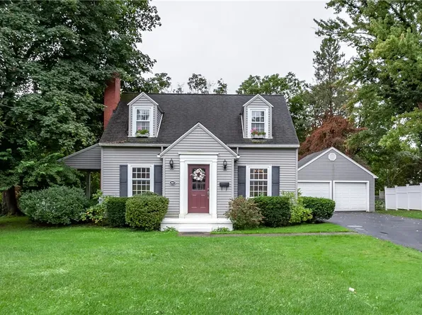 1967 Penfield Rd, Penfield, NY 14526