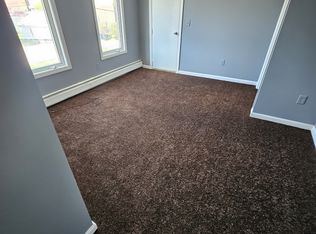 58 Walnut St, Nashua, NH 03060