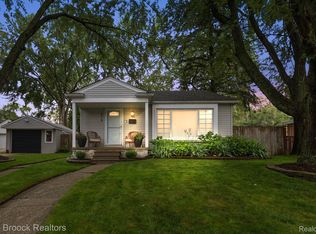 418 W Houstonia Ave, Royal Oak, MI 48073