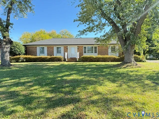 8195 Crestline Ln
