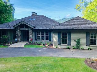 153 Hickory Ct, Banner Elk, NC 28604