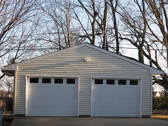 Large 2 car detached garage