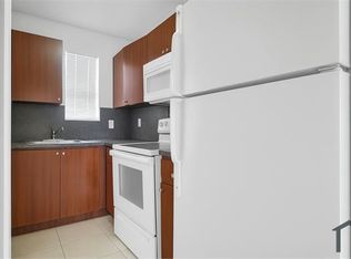 1190 NW 67th St #11, Miami, FL 33150