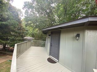 553 Hathorn Rd, Oxford, MS 38655