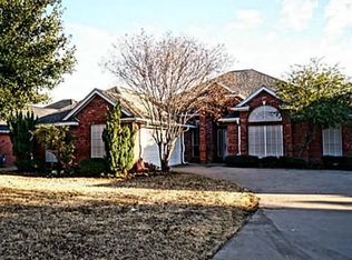 2 Equestrian Ct, Mansfield, TX 76063