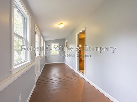 3rd image of 102 Lake Rd