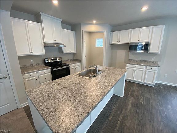 3rd image of 36294 Lands End Dr N
