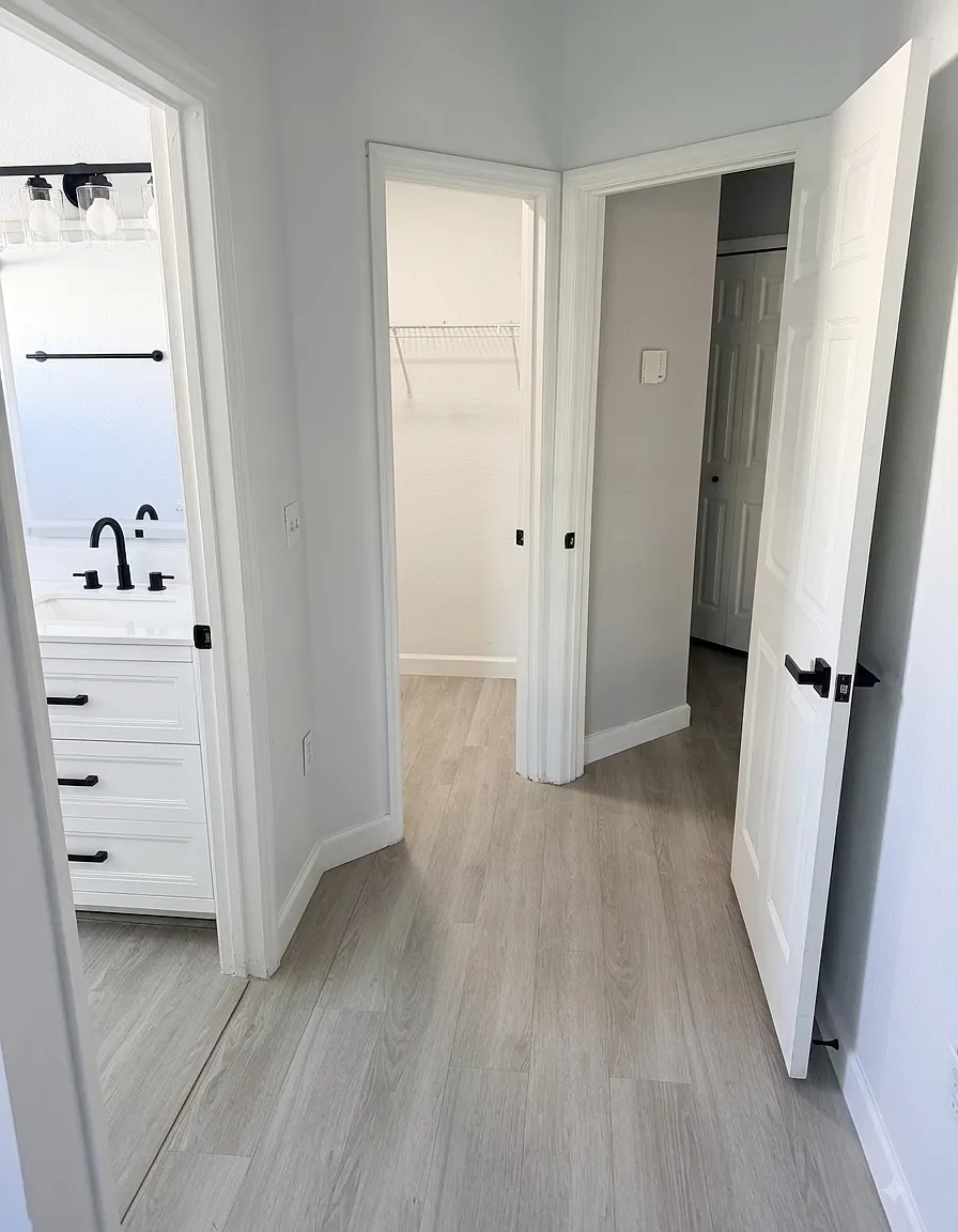 3 bed, 1280 sqft, $3,000 — Photo 2