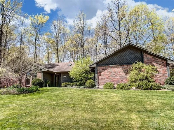 2211 Settlers Trl, Vandalia, OH 45377