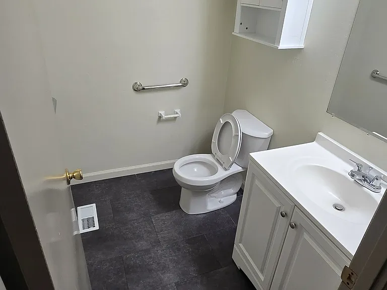 7029 Randolph Dr — Photo 11