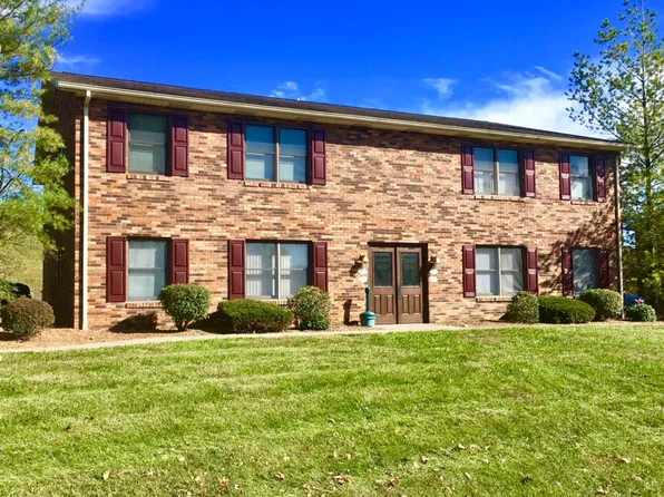 530 Circle Pine Dr, Jasper, IN 47546