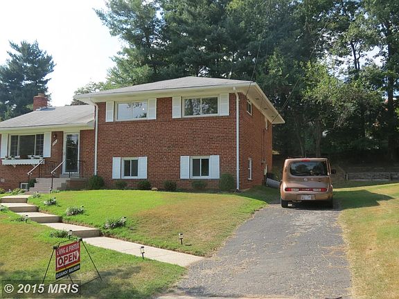 2nd image of 304 Burnt Mills Ave