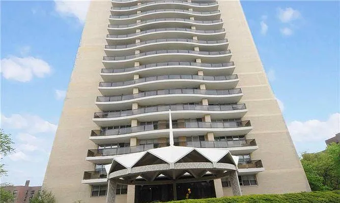 Sold by Metro Garden Realty NYC | media 67