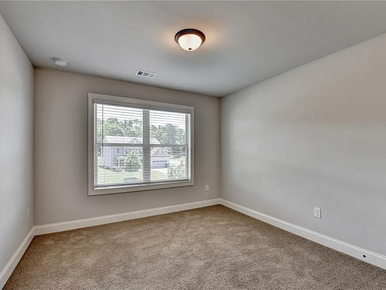 235 Bella Dr — Photo 66