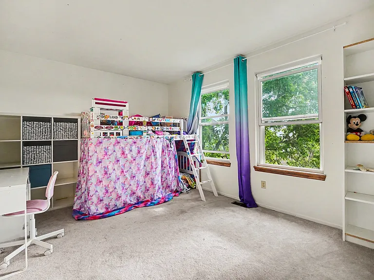 448 Somerset Dr — Photo 13