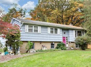229 E Townline Rd, West Nyack, NY 10994
