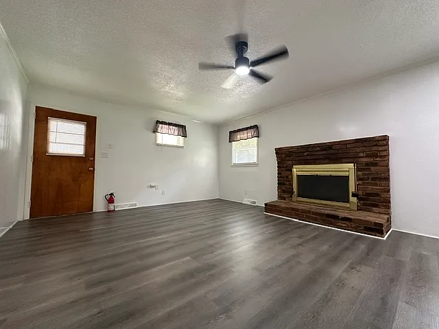 9519 Walkers Ferry Rd — Photo 9