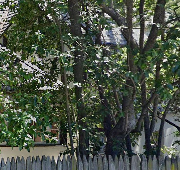 1st image of 2335 Summit Dr