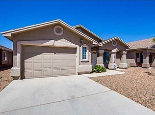 12713 Lorenzo Frias Dr, El Paso, TX 79938