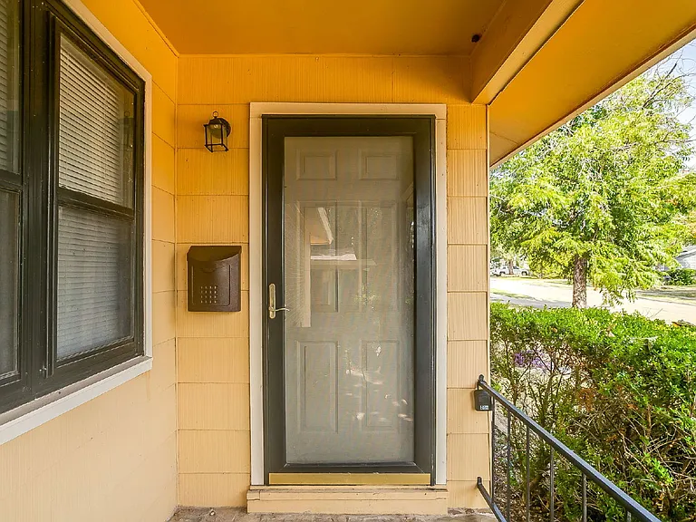 4713 Kilpatrick Ave — Photo 3