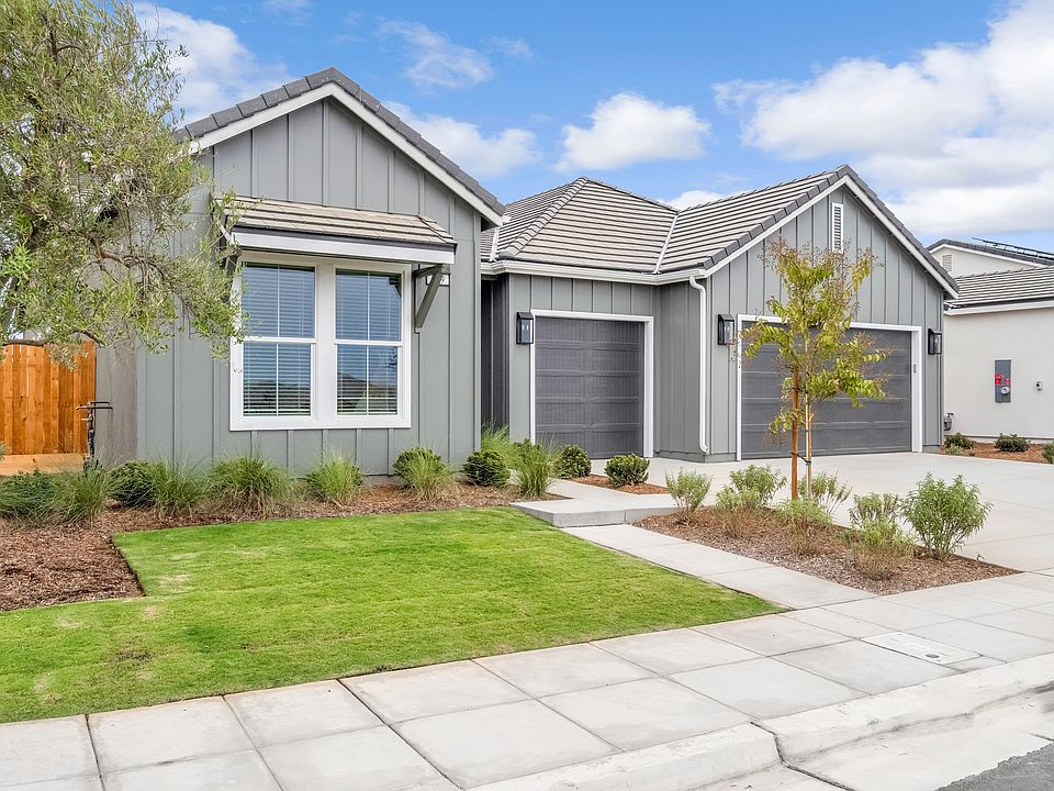 Skye Riverstone Borealis Exterior 3of10