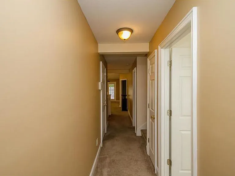 227 Caldwell Cir — Photo 16