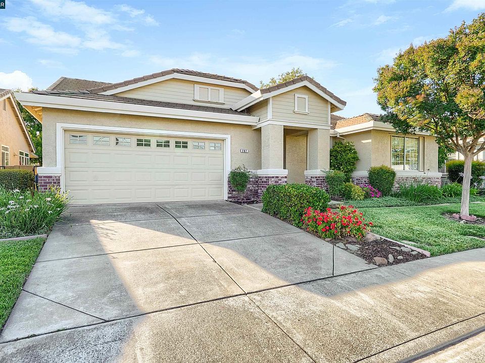 1st image of 287 Mandarin Cir