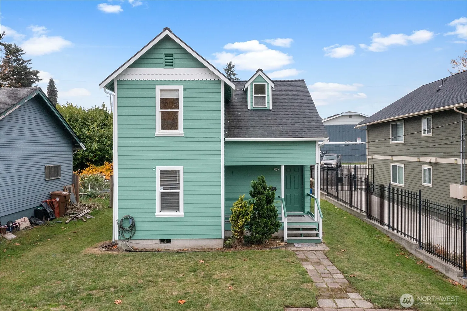 3322 Chandler Street photo 1