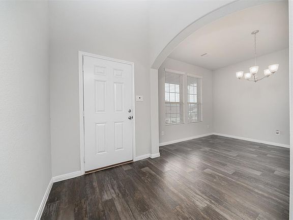 5th image of 5110 Isabella Lilac Ln
