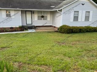 500 Shady Pine Dr, Seneca, SC 29678