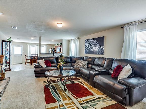 4th image of 305 Amethyst Dr