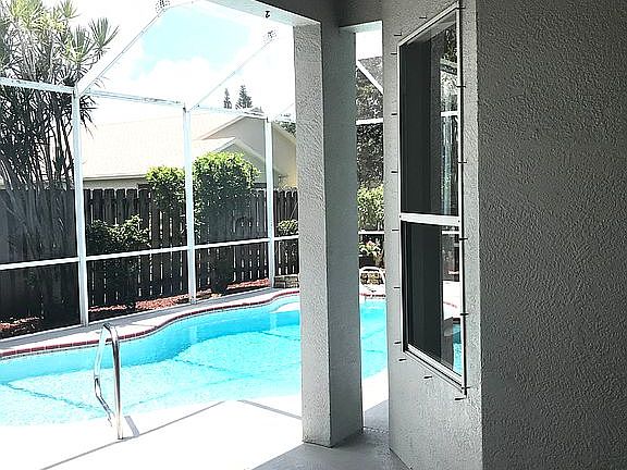 5th image of 8014 Bracken Ln