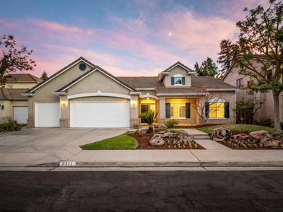2711 E Shea Dr, Fresno, CA, 93720