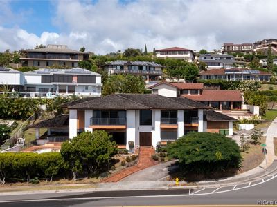 1712 Laukahi St, Honolulu, HI, 96821