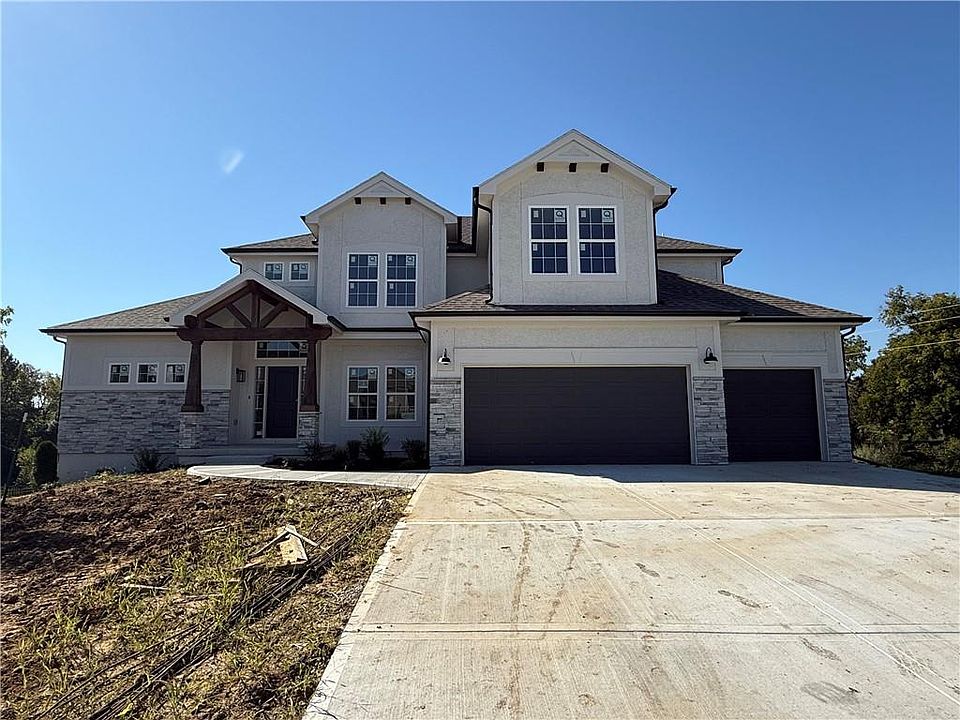 1st image of 1070 Fir Ln