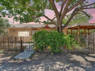 865 Arthur Dr SW, Albuquerque, NM 87105