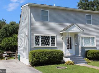 1220 Chestnut St, Marcus Hook, PA 19061