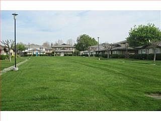 2nd image of 268 Tradewinds Ct APT 1
