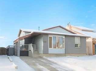 103 W Templeson Way NE, Calgary, AB T1Y 5R1