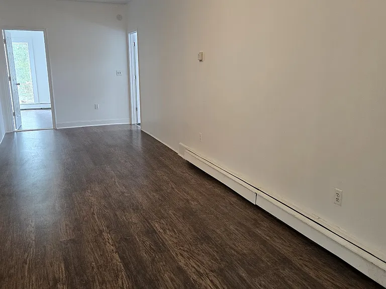 65 Windermere Ave #4 — Photo 6