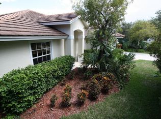 5350 SE Running Oak Cir, Stuart, FL 34997