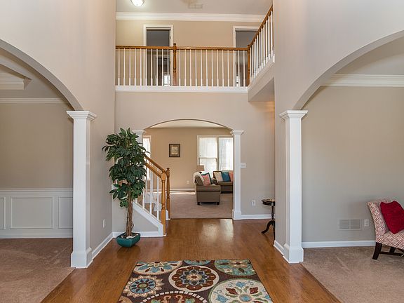 2nd image of 1638 Macy Ln