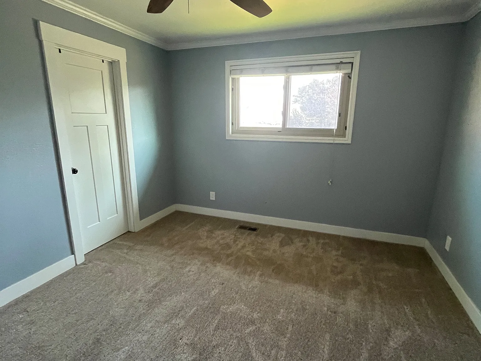 5 bed, 1900 sqft, $775 — Photo 2