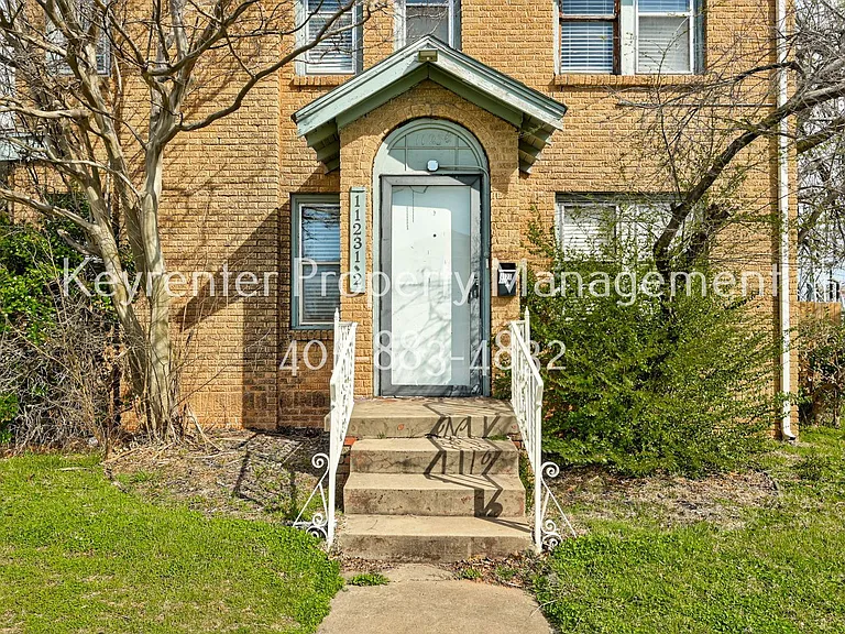1123 NW 30th St — Photo 3