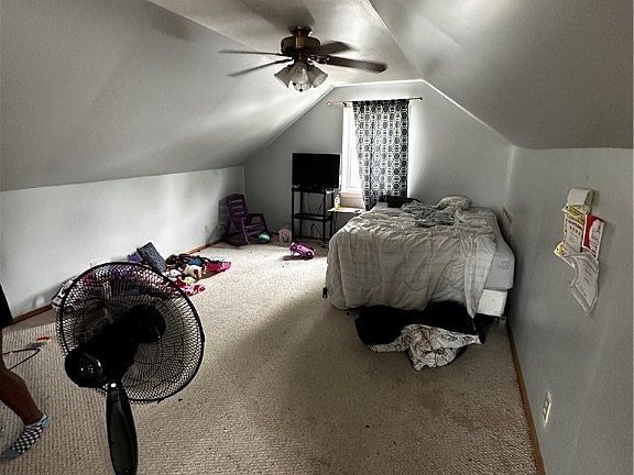 4th image of 24101 Hartland Dr
