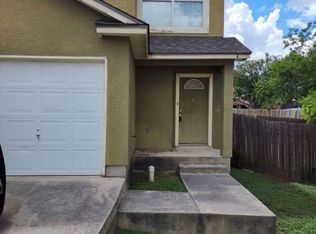 10023 Vasso Vw APT 4, Converse, TX 78109